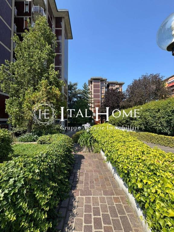 appartamento in vendita a Milano in zona San Siro