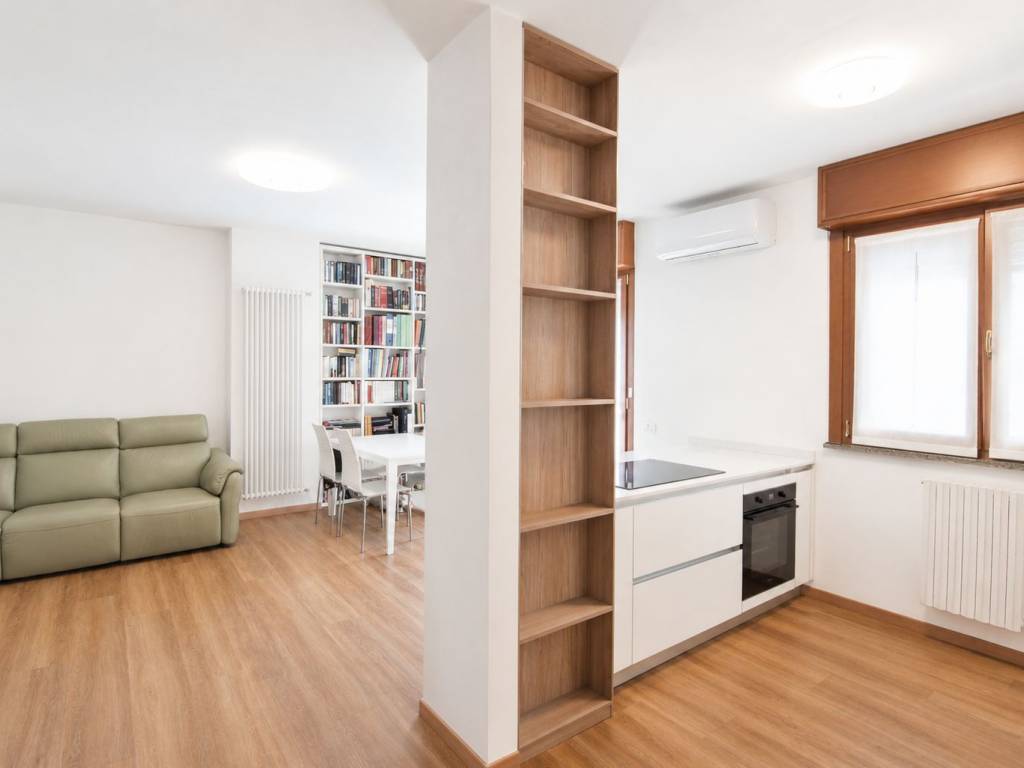 appartamento in vendita a Milano in zona Forlanini