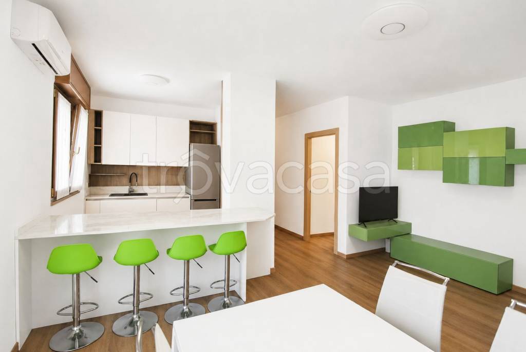 appartamento in vendita a Milano in zona Forlanini