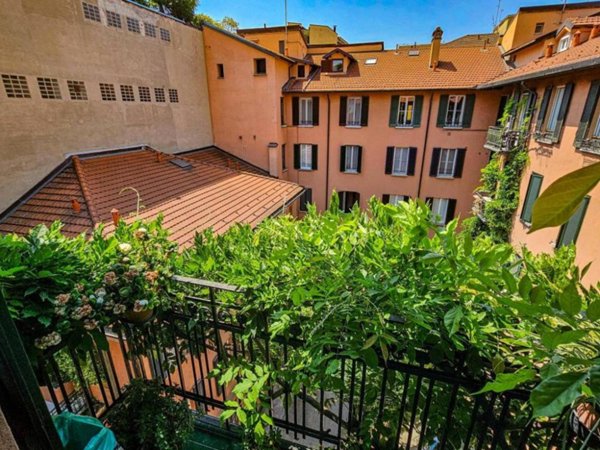 appartamento in vendita a Milano in zona Porta Vittoria