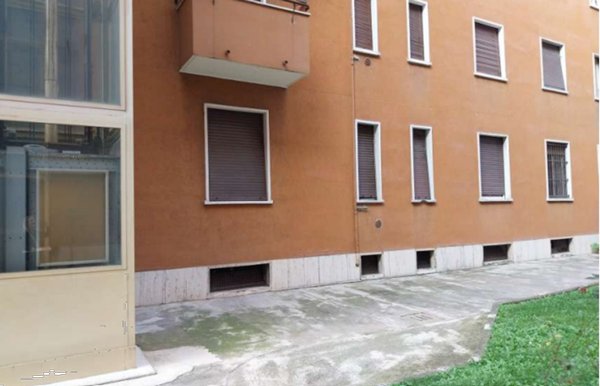 appartamento in vendita a Milano in zona Cascina dei Pomi