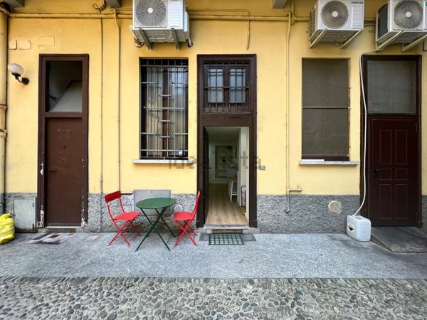 appartamento in vendita a Milano in zona San Cristoforo