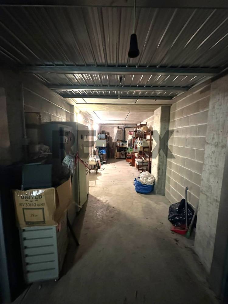 locale di sgombero in vendita a Milano in zona Greco