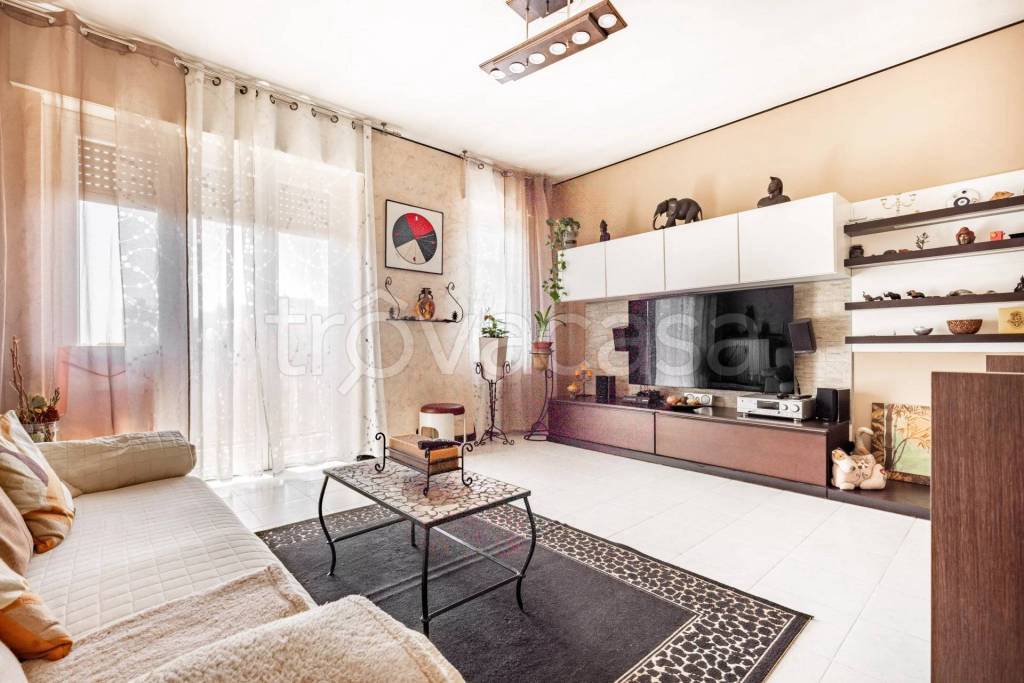 appartamento in vendita a Milano in zona Vialba