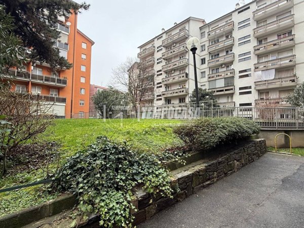 appartamento in vendita a Milano in zona Morsenchio