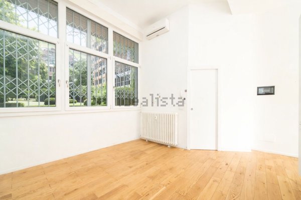 appartamento in vendita a Milano in zona San Cristoforo