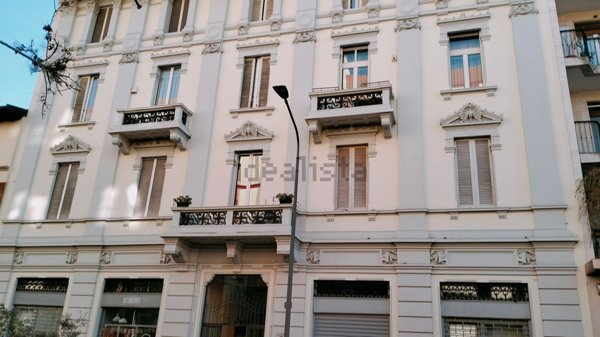 appartamento in vendita a Milano in zona Porta Magenta