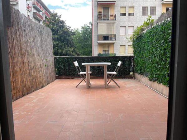 appartamento in vendita a Milano in zona Corvetto
