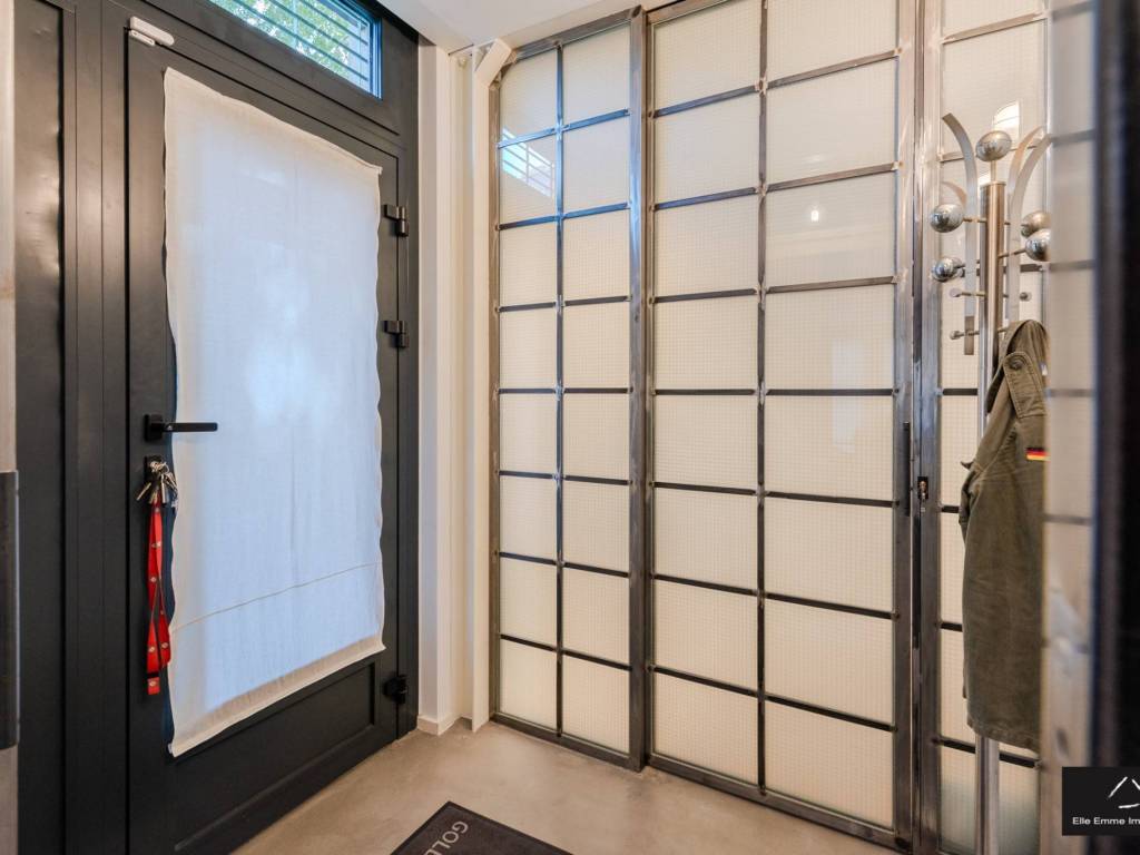 appartamento in vendita a Milano in zona Guastalla