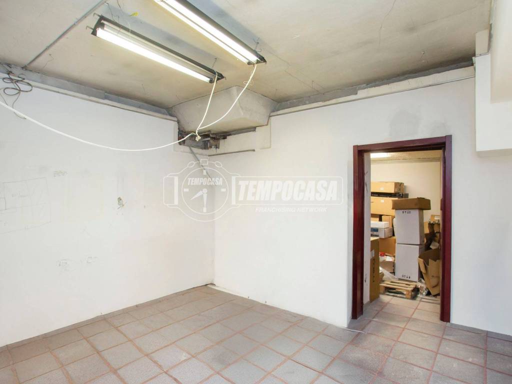 ufficio in vendita a Milano in zona Isola