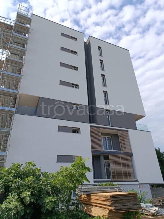 appartamento in vendita a Milano in zona Forlanini