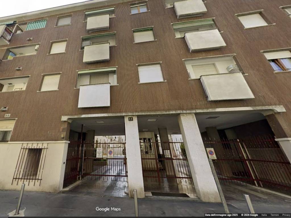 appartamento in vendita a Milano in zona Cagnola