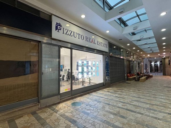 negozio in vendita a Milano in zona Centro Storico