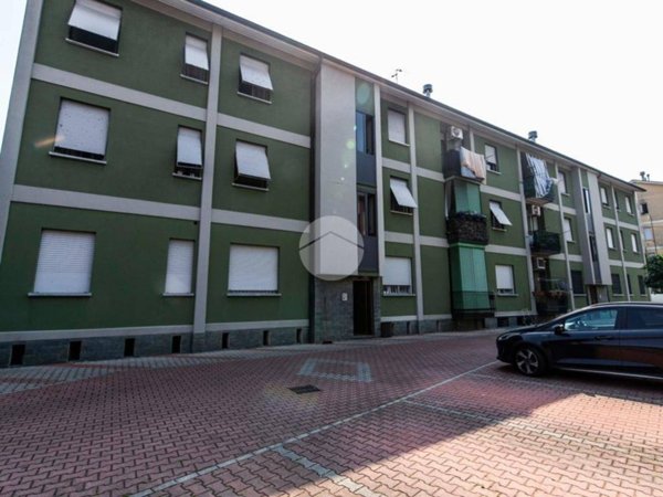 appartamento in vendita a Milano in zona Baggio