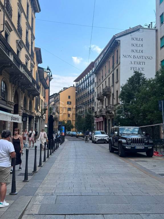 appartamento in vendita a Milano in zona Porta Tenaglia