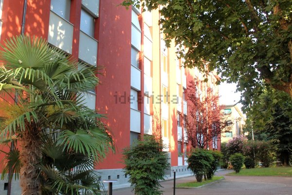 appartamento in vendita a Milano in zona Corvetto