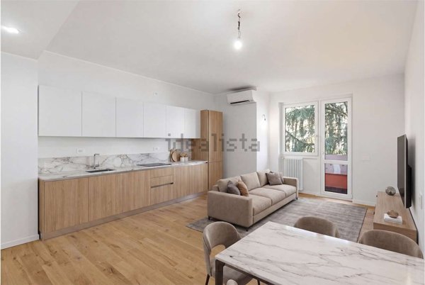 appartamento in vendita a Milano in zona Piazzale Lodi