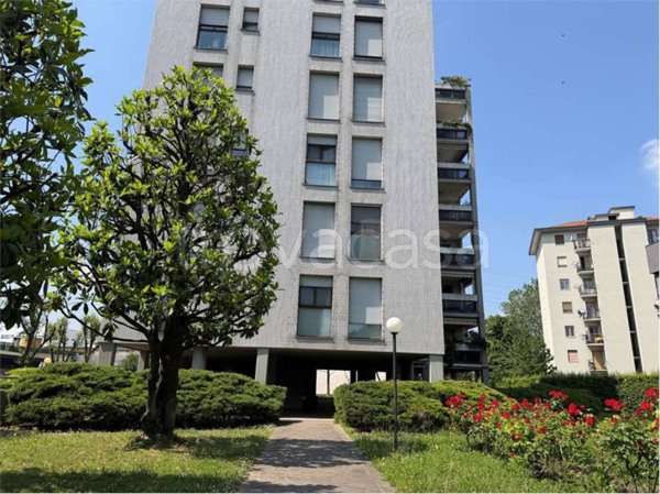 appartamento in vendita a Milano in zona Corvetto