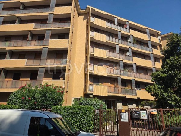 appartamento in vendita a Milano in zona Crescenzago