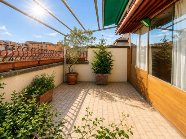 appartamento in vendita a Milano in zona Piazzale Lodi