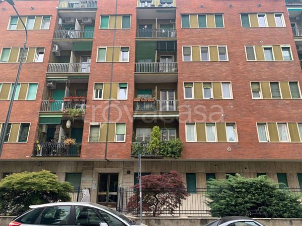 appartamento in vendita a Milano in zona Dergano