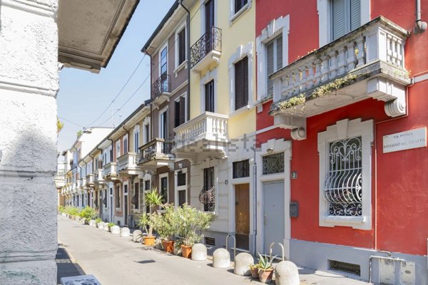 casa indipendente in vendita a Milano