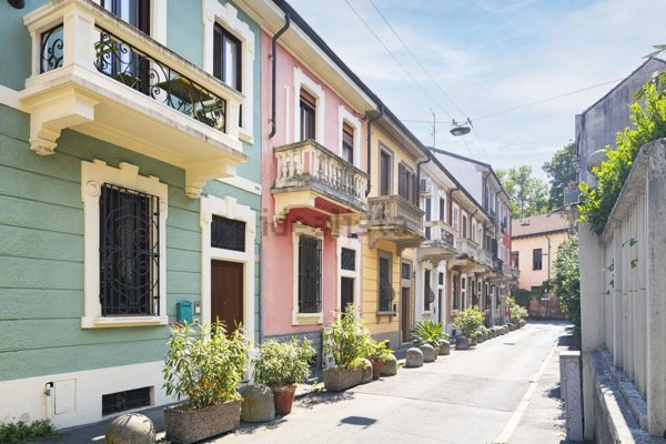 casa indipendente in vendita a Milano