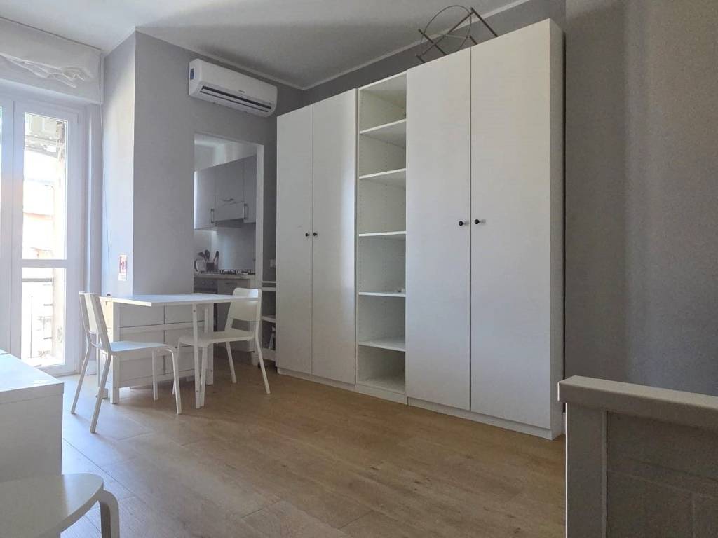 appartamento in vendita a Milano in zona Piazzale Lodi