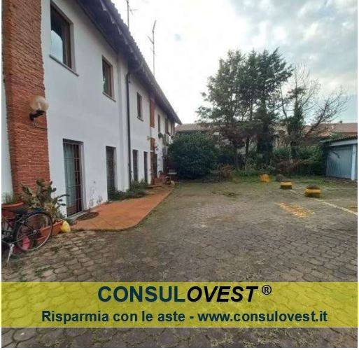 casa indipendente in vendita a Milano in zona Baggio