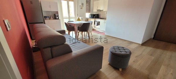appartamento in vendita a Milano in zona Lorenteggio