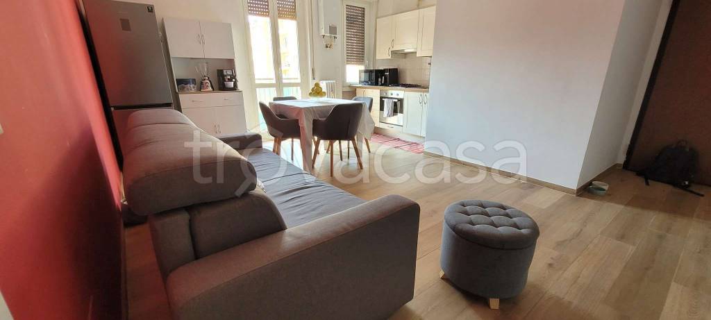 appartamento in vendita a Milano in zona Lorenteggio