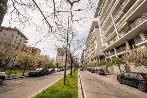appartamento in vendita a Milano in zona Rogoredo