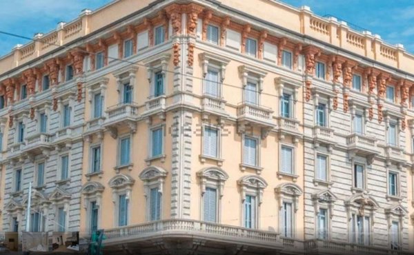 appartamento in vendita a Milano in zona Porta Venezia