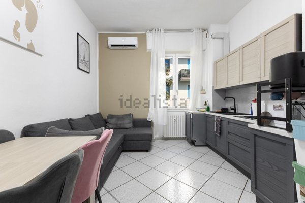 appartamento in vendita a Milano in zona Baggio