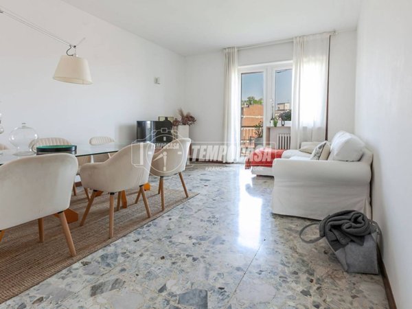 appartamento in vendita a Milano in zona Solari