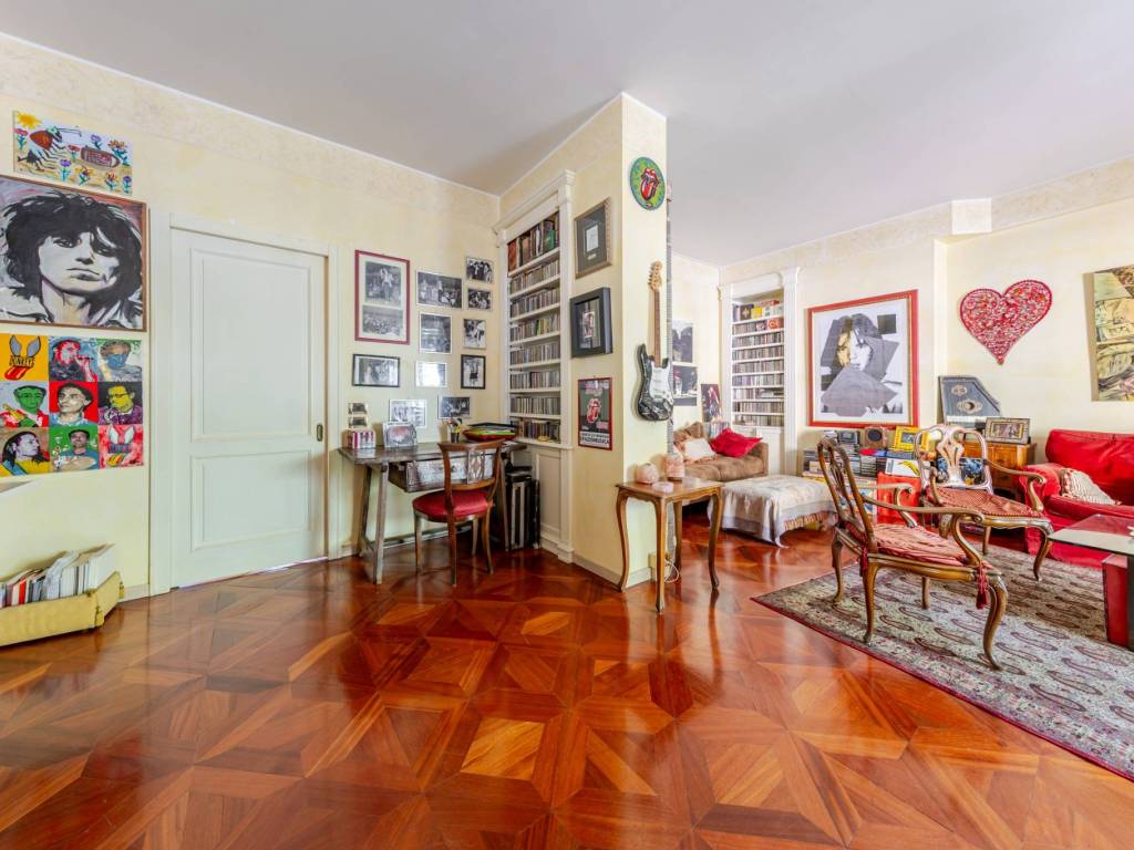 appartamento in vendita a Milano in zona Solari