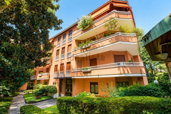 appartamento in vendita a Milano in zona Maggiolina
