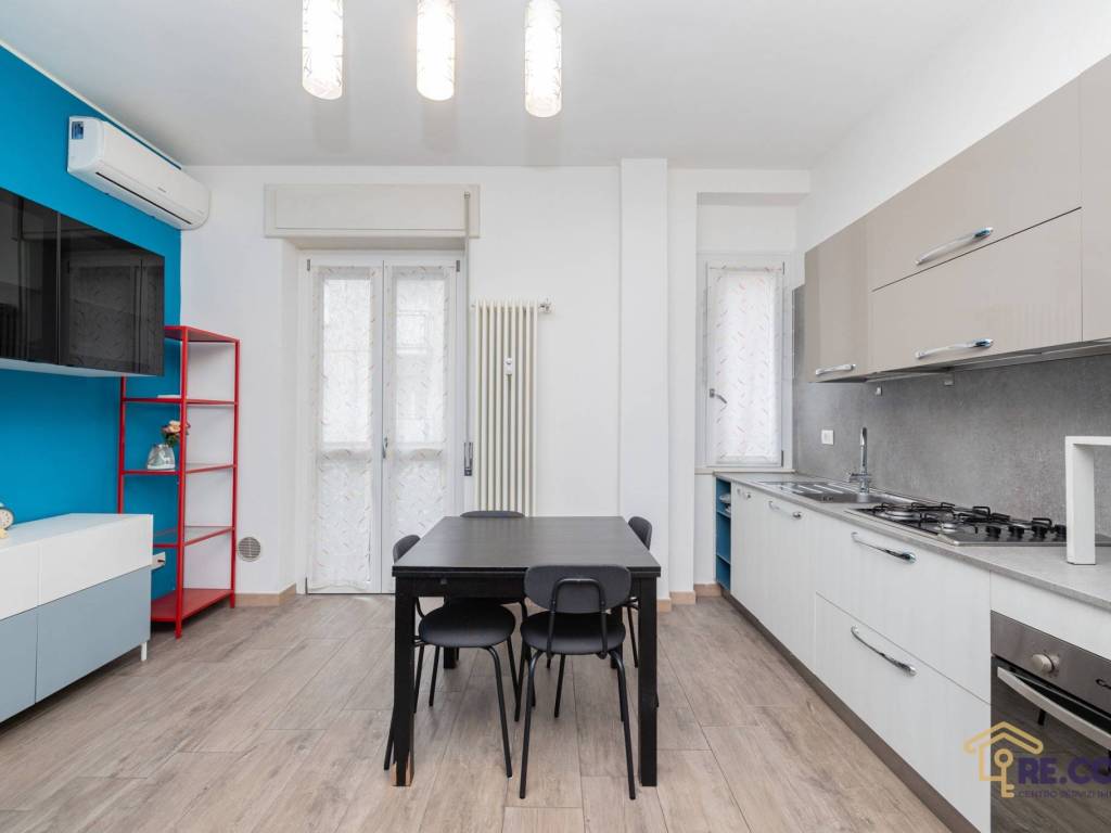 appartamento in vendita a Milano in zona Piazzale Lodi