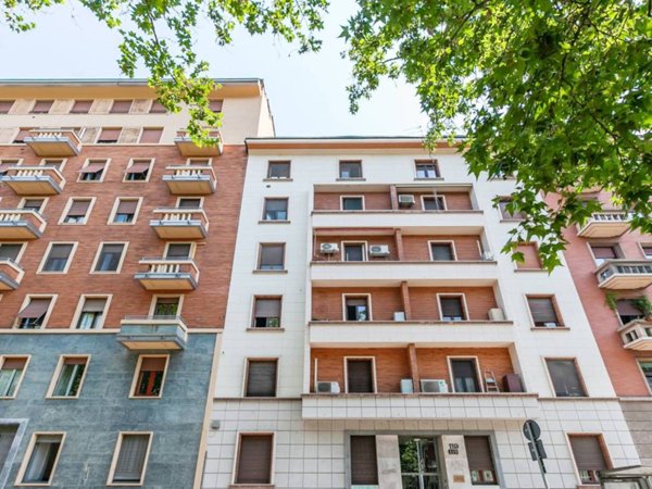 appartamento in vendita a Milano in zona Corvetto