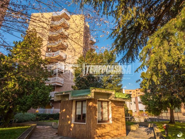 appartamento in vendita a Milano in zona Vigentino
