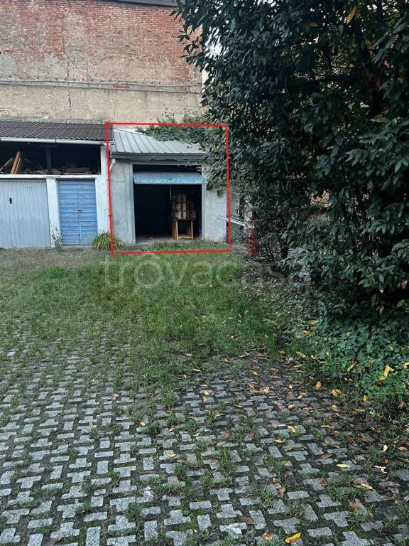 locale di sgombero in vendita a Milano in zona Precotto