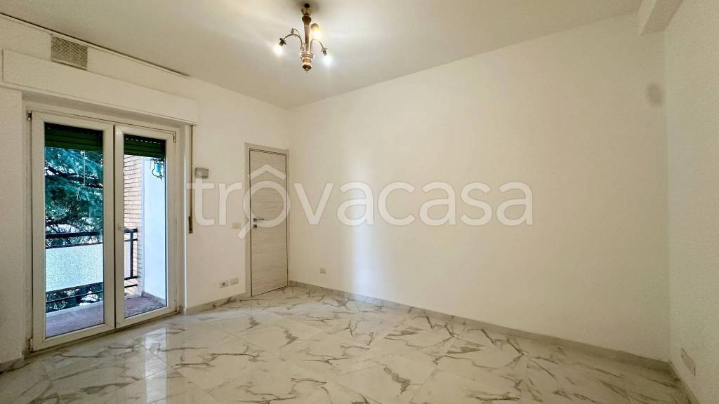appartamento in vendita a Milano in zona Corvetto