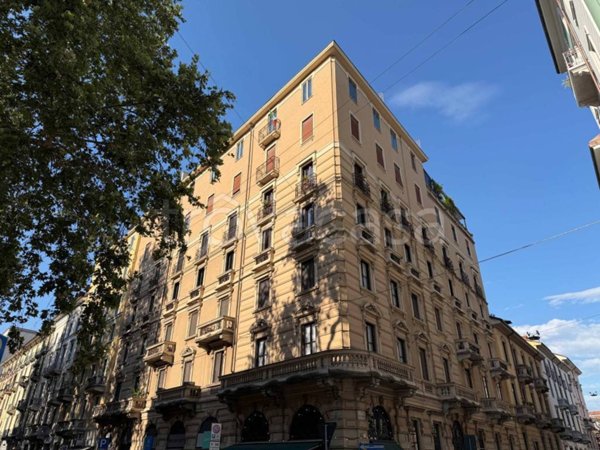 appartamento in vendita a Milano in zona Cinque Giornate