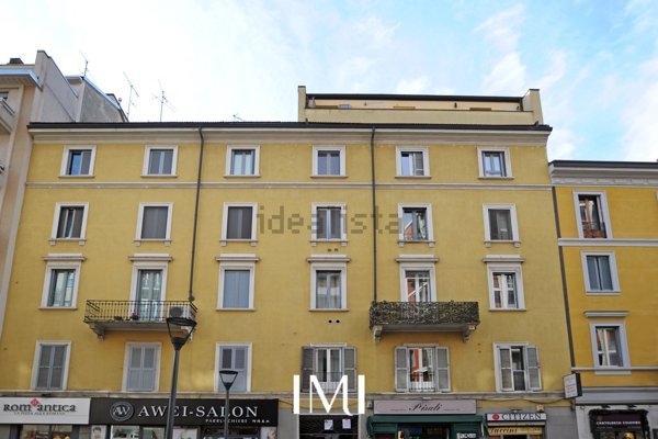appartamento in vendita a Milano in zona Sempione