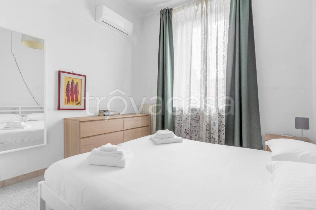appartamento in vendita a Milano in zona Porta Genova