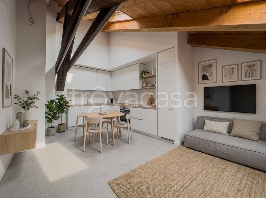 appartamento in vendita a Milano in zona Gratosoglio