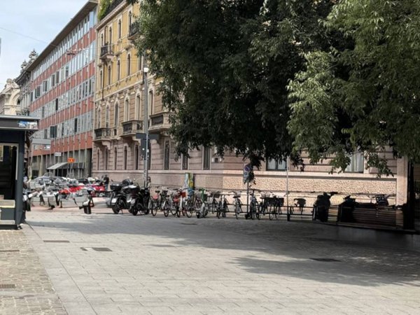 appartamento in vendita a Milano in zona Porta Nuova