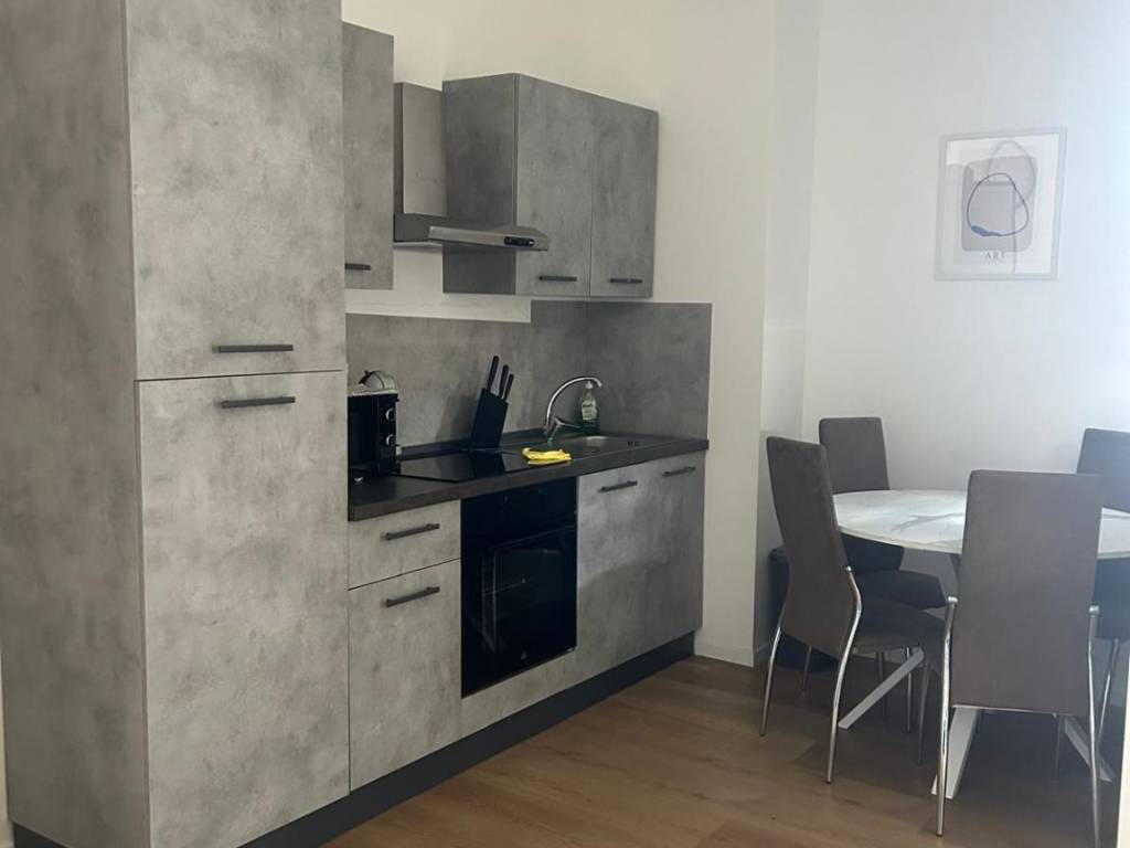 appartamento in vendita a Milano in zona Vigentino