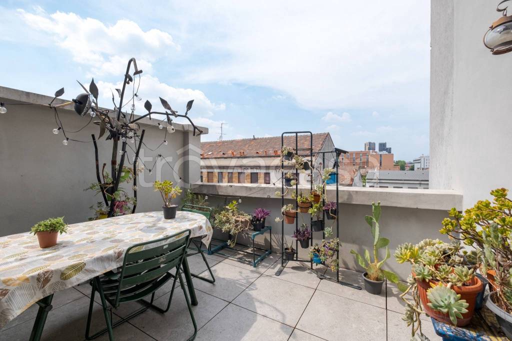 appartamento in vendita a Milano in zona Bovisa