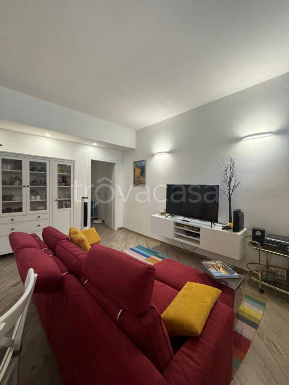 appartamento in vendita a Milano in zona Gorla